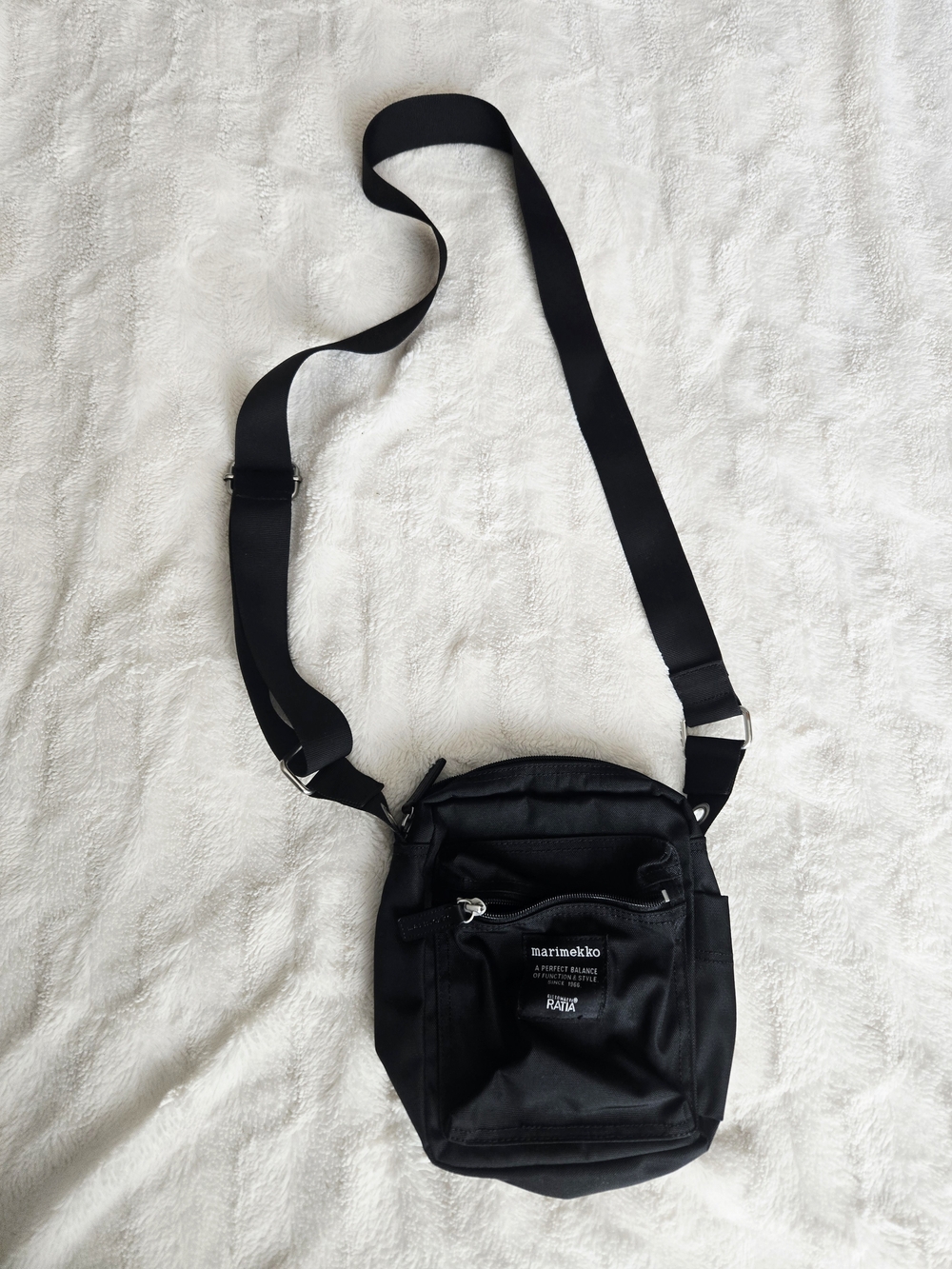 Marimekko | Crossbody Bag - Picture 2 of 6
